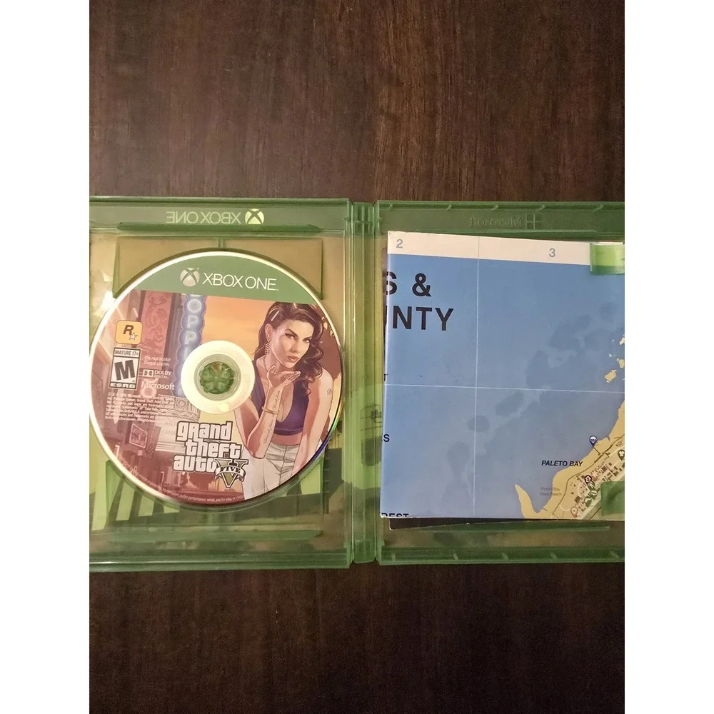 Grand Theft Auto V Premium Online Edition - Microsoft Xbox One